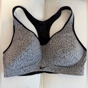 Nike Women's Black and Gray Patterned Sports Bra